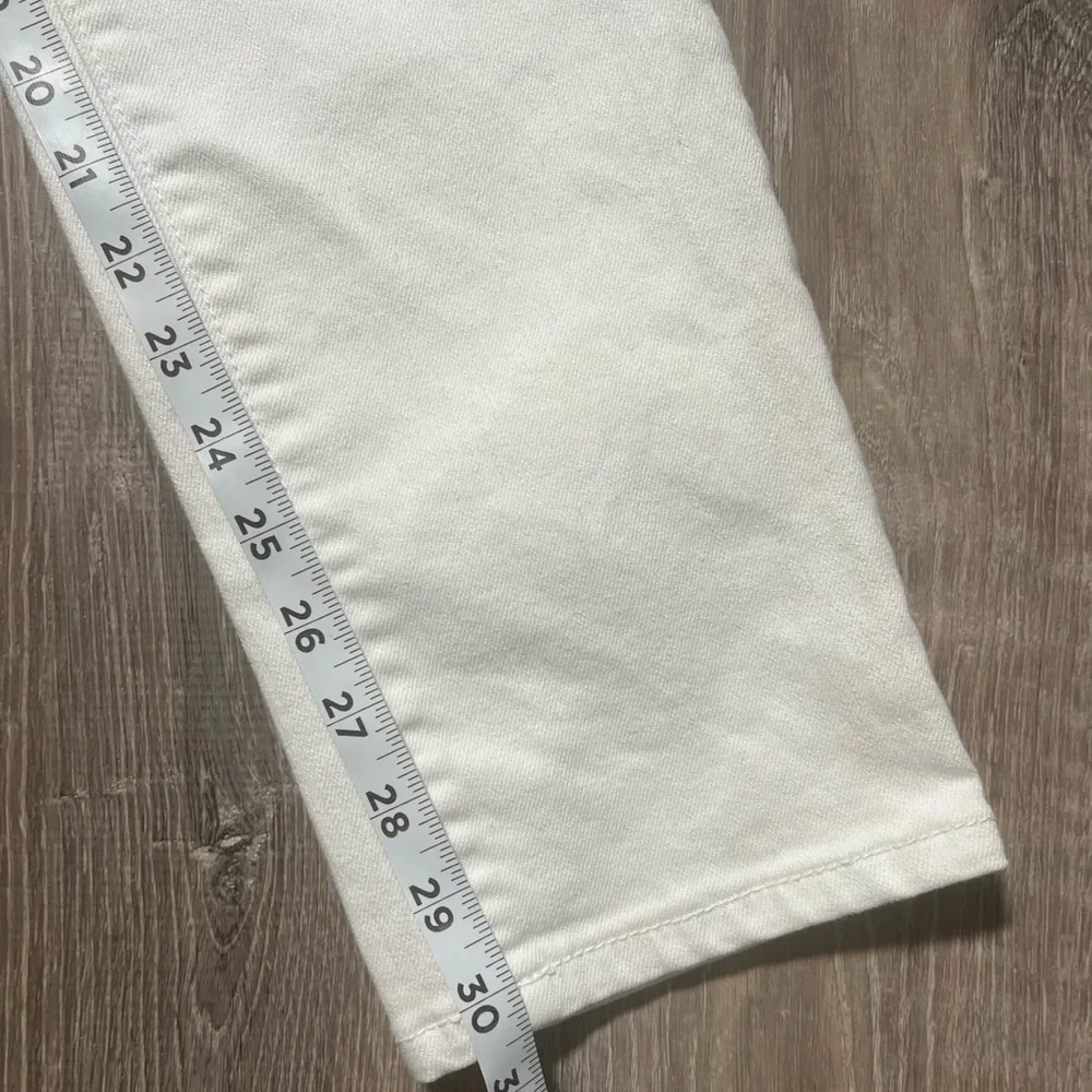True‎ Religion Rocco Relaxed Skinny White Jeans- 30